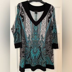 Eva Varro Tunic